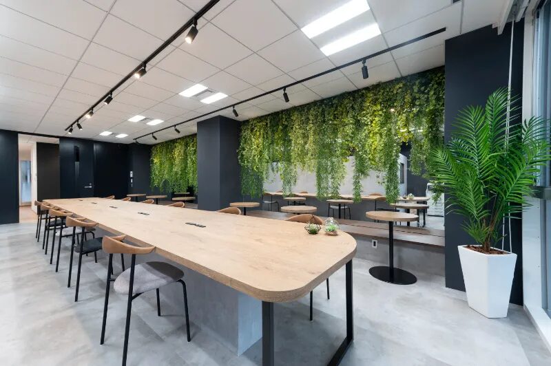 レゾナンス渋谷駅前店の共有ラウンジエリアの内観写真