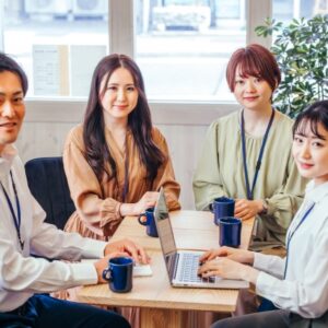 シェアオフィスの人々