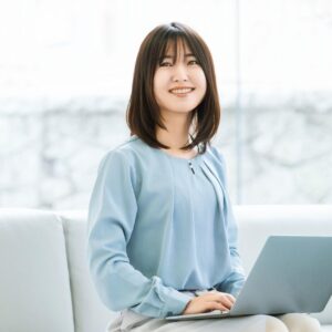 シェアオフィス 女性 イメージ