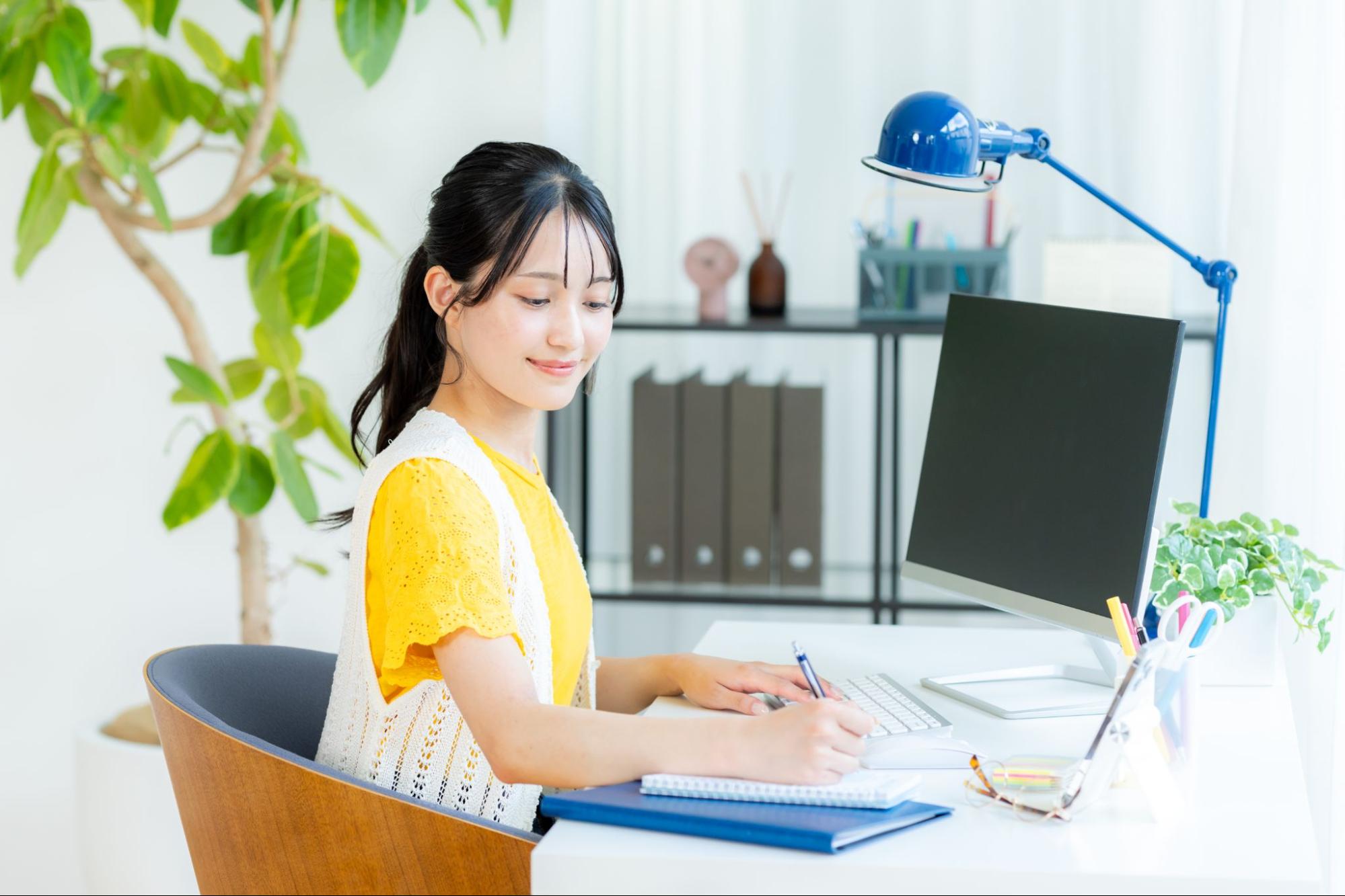 オフィス改革による快適なオフィス環境で集中して働く社員